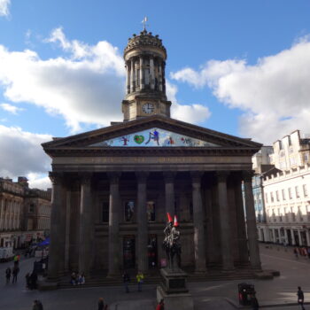 A photograph of the Glasgow Gallery of Modern Art